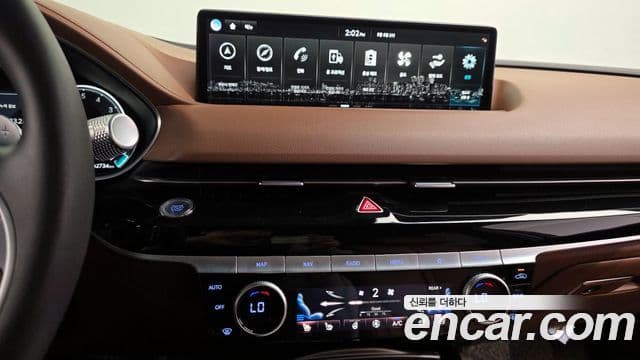 Genesis Electrified G80 2022 — ფოტო 14/20