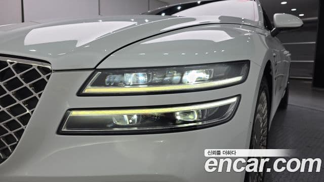 Genesis G80 2022 — ფოტო 22/32