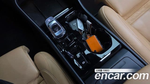 Volvo XC40 2020 — Şəkil 9/20