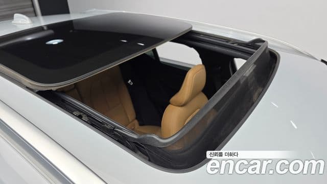 Volvo XC40 2020 — Şəkil 19/20