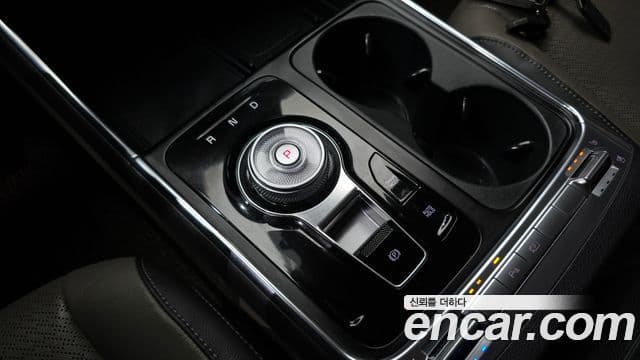 Kia Carnival 2024 — ფოტო 9/20