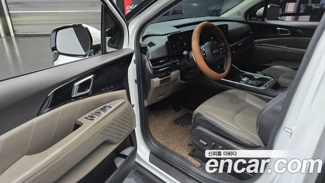 Kia Carnival 2024 — ფოტო 10/20