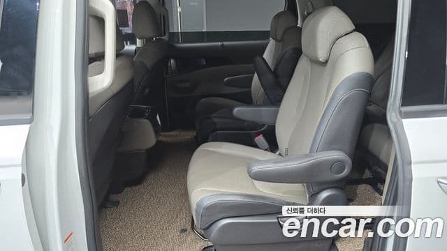 Kia Carnival 2024 — ფოტო 11/20