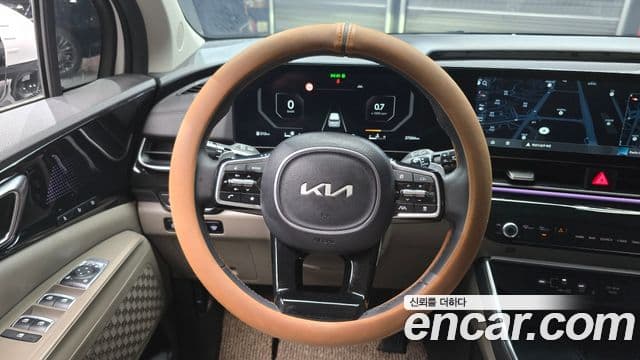 Kia Carnival 2024 — ფოტო 13/20