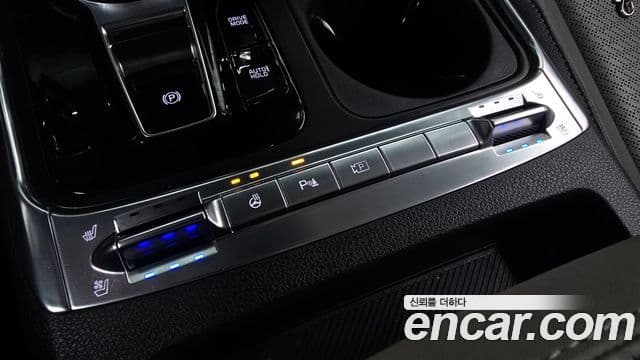 Kia Carnival 2024 — Photo 23/32