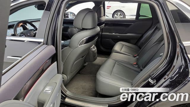 Genesis G90 2023 — ფოტო 16/30