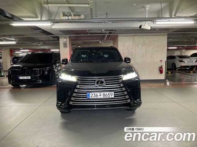 Lexus LX 2025 — Şəkil 9/17