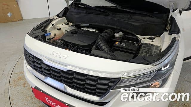 Kia Seltos 2022 — ფოტო 6/20