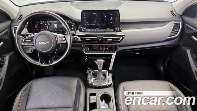 Kia Seltos 2022 — ფოტო 7/20
