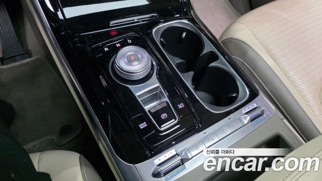 Kia Carnival 2023 — Фото 9/20