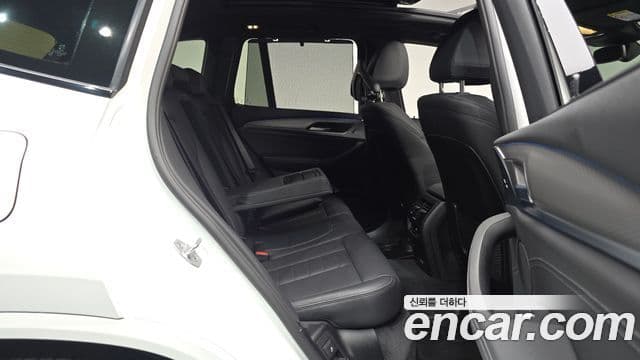 BMW X3 2021 — Şəkil 16/33