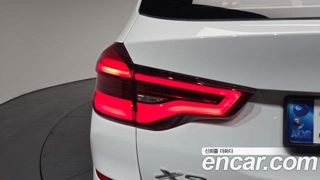 BMW X3 2021 — Şəkil 29/33