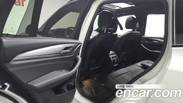 BMW X3 2021 — Şəkil 14/33