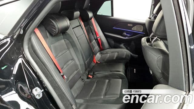 Mercedes-Benz GLE-Class 2023 — ფოტო 9/20