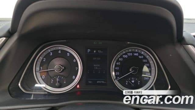 Hyundai Sonata 2023 — Фото 8/20