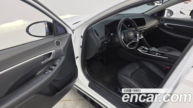 Hyundai Sonata 2023 — Фото 10/20