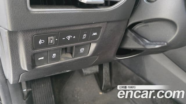 Hyundai Sonata 2023 — Фото 19/20