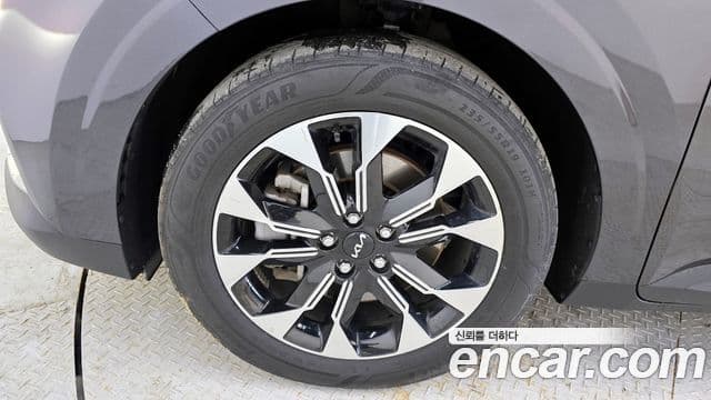 Kia Carnival 2023 — Şəkil 5/20