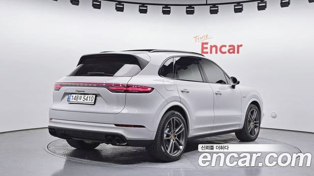 Porsche Cayenne 2023 — Şəkil 2/20