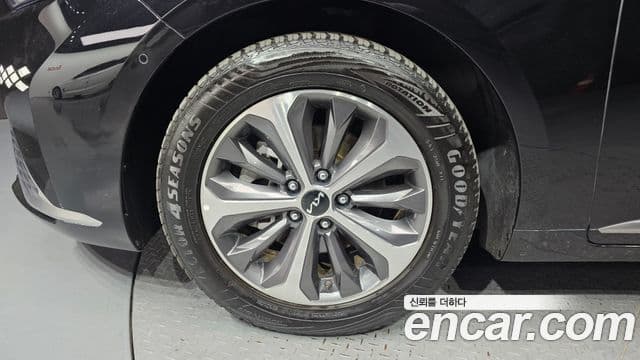 Kia K8 2023 — ფოტო 4/20