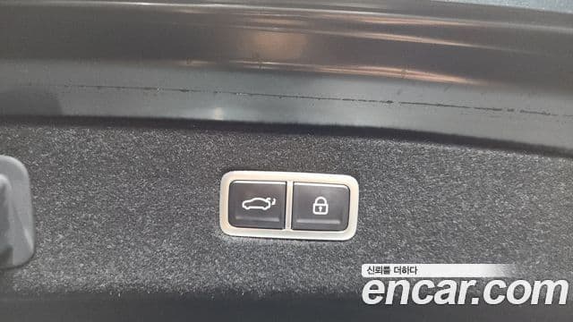 Genesis G90 2023 — ფოტო 18/20