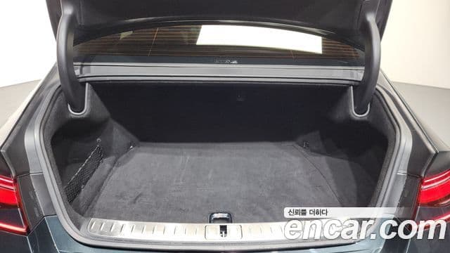Genesis G90 2023 — ფოტო 19/20