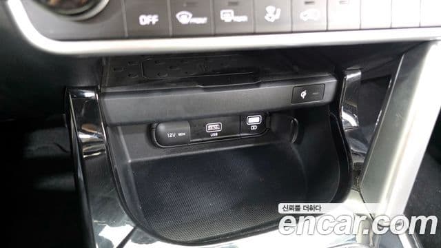 Kia Seltos 2022 — ფოტო 12/20