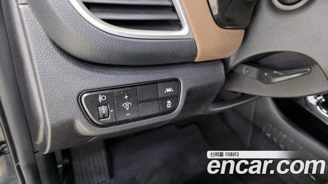 Kia Seltos 2022 — ფოტო 19/20