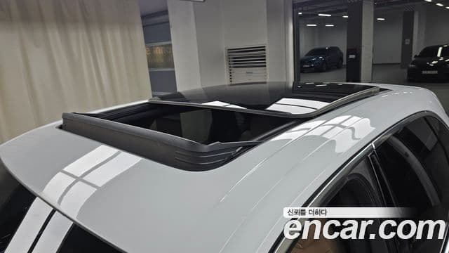Porsche Cayenne 2019 — ფოტო 16/20