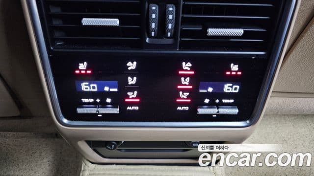 Porsche Cayenne 2019 — ფოტო 18/30