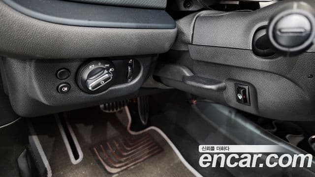 Mini Cooper S Clubman 2023 — Şəkil 19/20