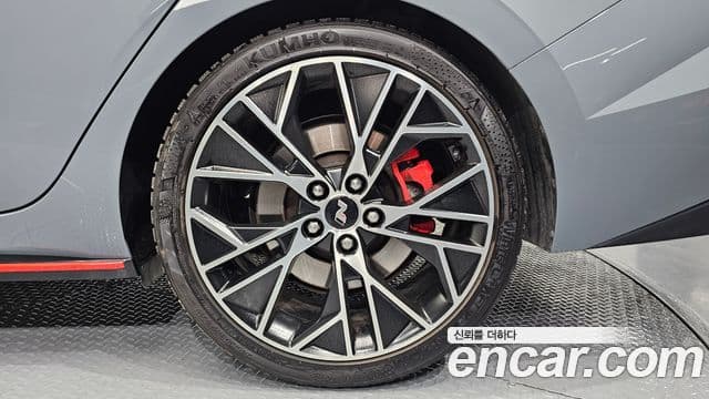Hyundai The New Avante Hybrid 2021 — Photo 9/30