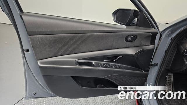 Hyundai The New Avante Hybrid 2021 — Photo 16/30