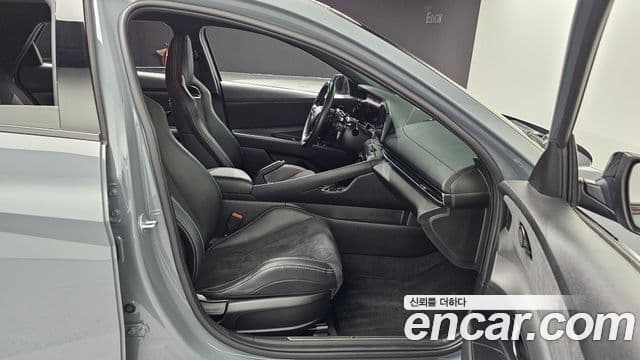 Hyundai The New Avante Hybrid 2021 — Photo 29/30