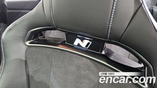 Hyundai The New Avante Hybrid 2021 — Photo 19/30