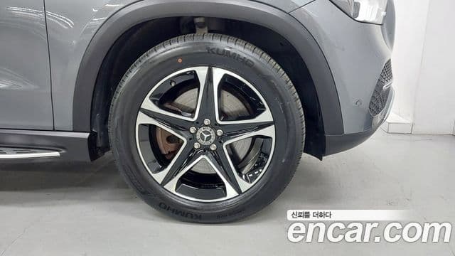Mercedes-Benz GLE-Class 2021 — Фото 4/20
