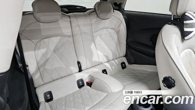 Mini Cooper S 2020 — ფოტო 12/20