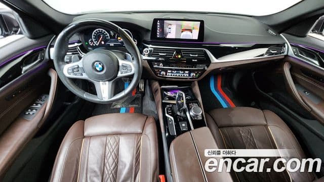 BMW 5 Series 2019 — Фото 6/20