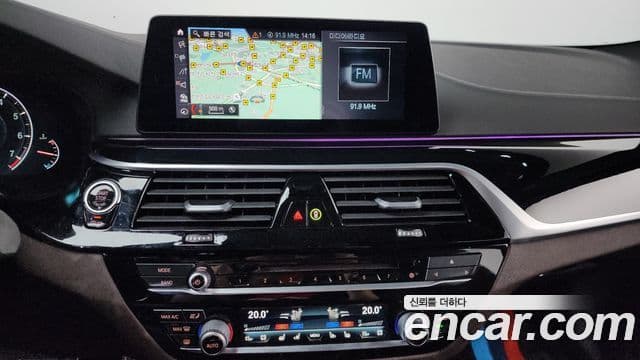 BMW 5 Series 2019 — Фото 11/20