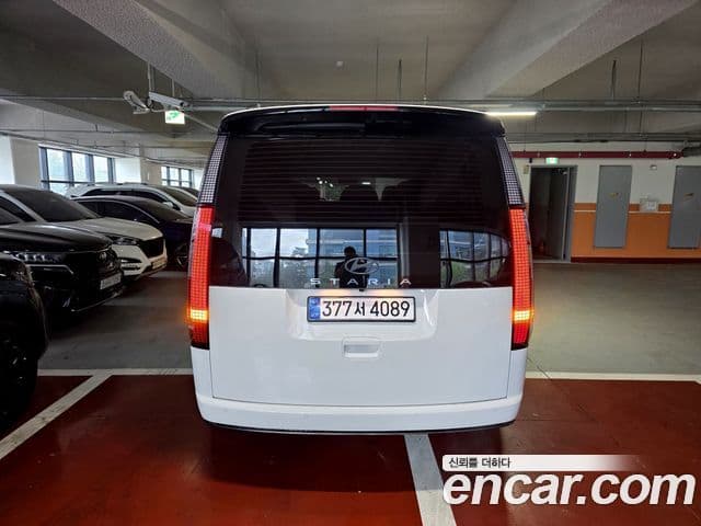 Hyundai Staria 2024 — ფოტო 2/20
