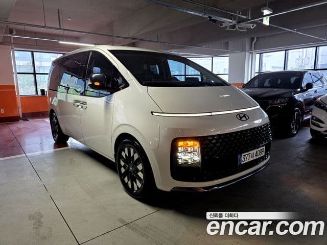 Hyundai Staria 2024 — ფოტო 3/20