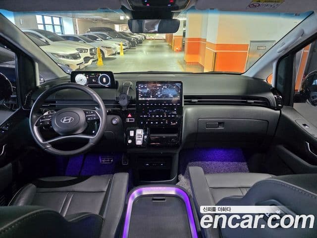 Hyundai Staria 2024 — ფოტო 10/20