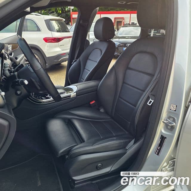 Mercedes-Benz GLC-Class 2020 — ფოტო 18/19