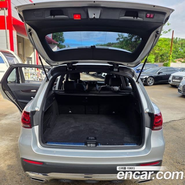 Mercedes-Benz GLC-Class 2020 — ფოტო 6/19