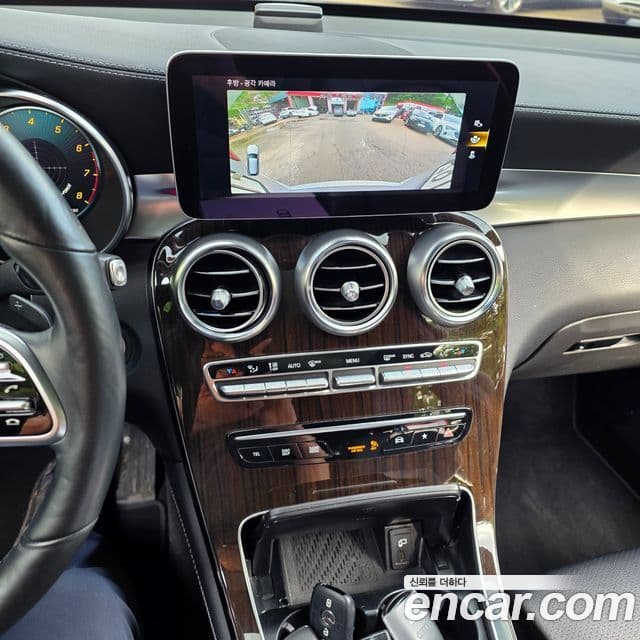 Mercedes-Benz GLC-Class 2020 — ფოტო 11/19