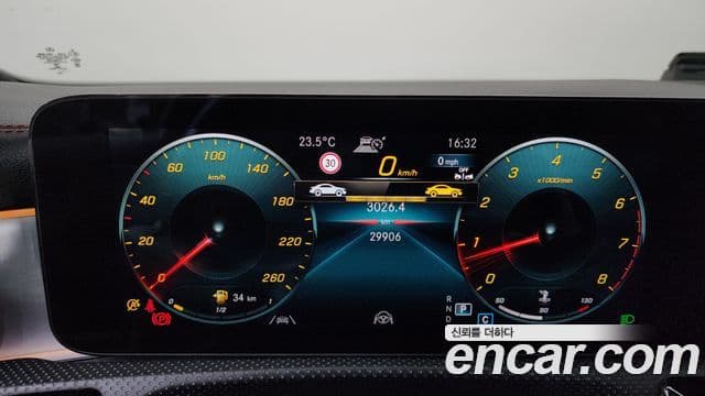 Mercedes-Benz CLA-Class 2022 — Фото 8/20