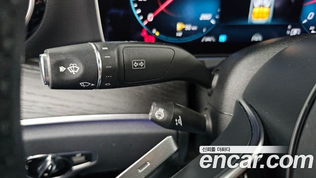 Mercedes-Benz E-Class 2022 — Фото 19/20