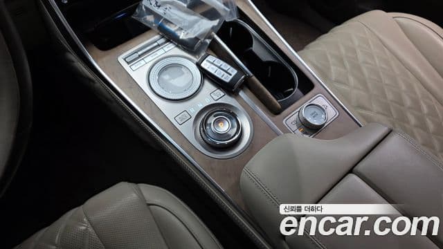 Genesis GV80 2020 — Photo 10/33