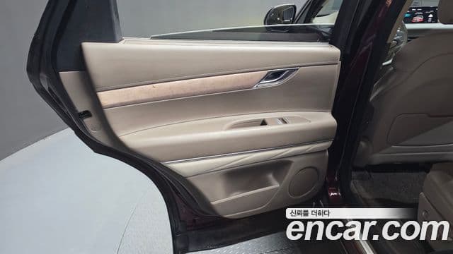 Genesis GV80 2020 — Photo 14/33