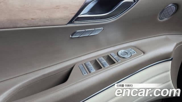 Genesis GV80 2020 — Photo 24/33